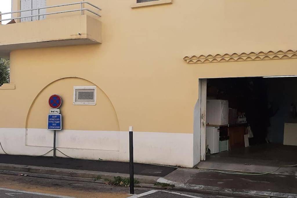 logement tout près du centre avec grand garage gratuit Nîmes Extérieur photo